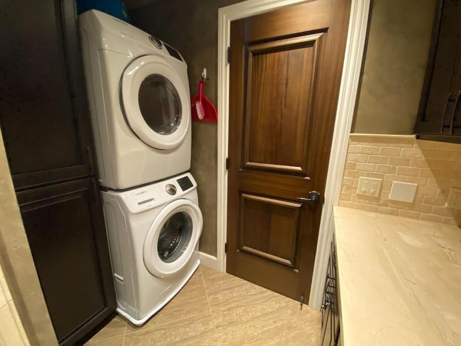 | Private 4 bedroom gated Villa with free parking