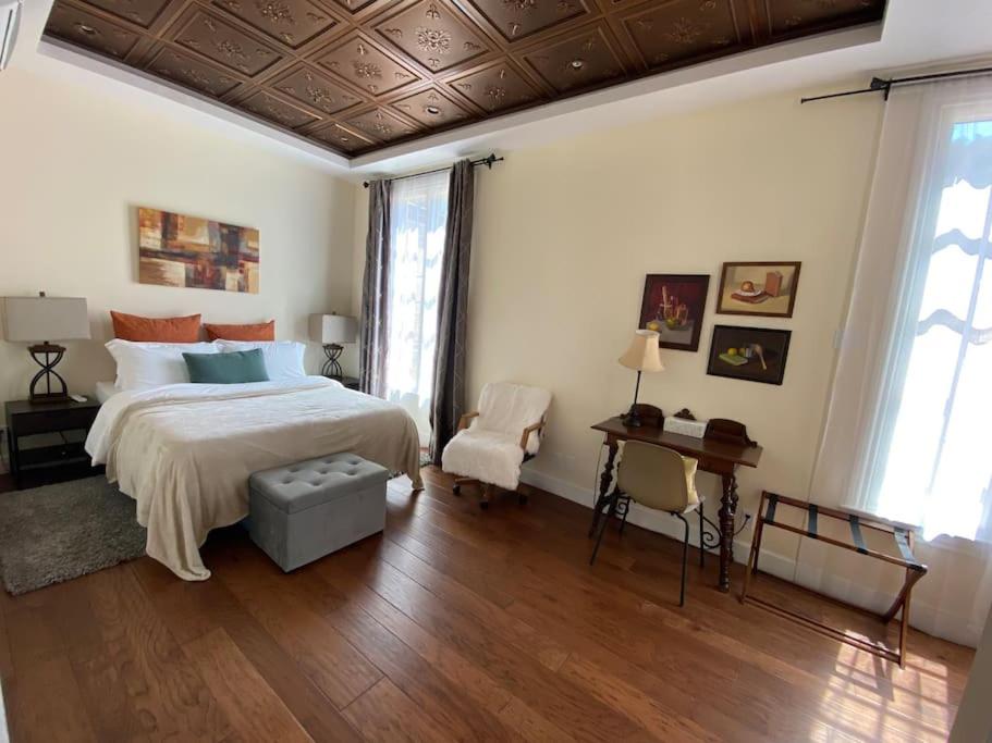 | Private 4 bedroom gated Villa with free parking