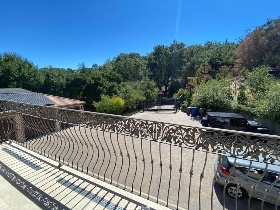 | Private 4 bedroom gated Villa with free parking