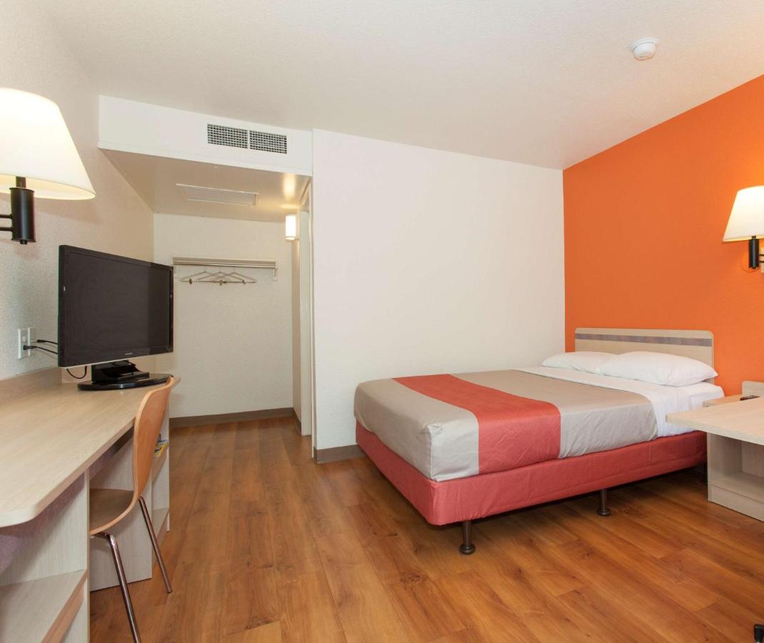 | Motel 6 Davis-Near UC Davis