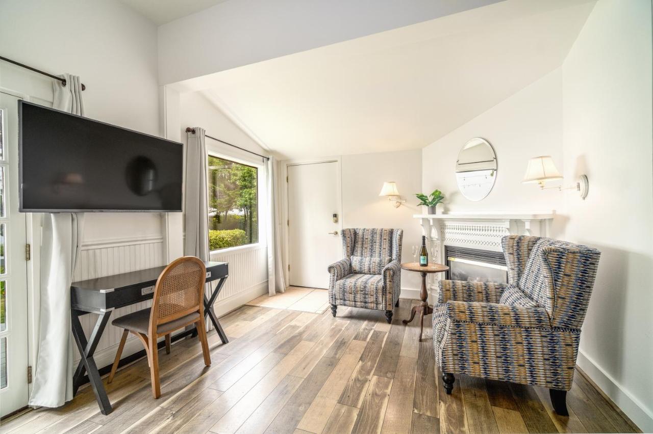  | Agate Cove Inn