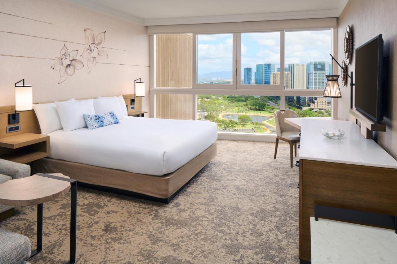 Ocean View Room - King at Prince Waikiki
