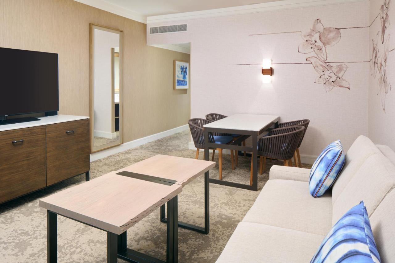 Ocean View Suite 1 Bedroom - King at Prince Waikiki