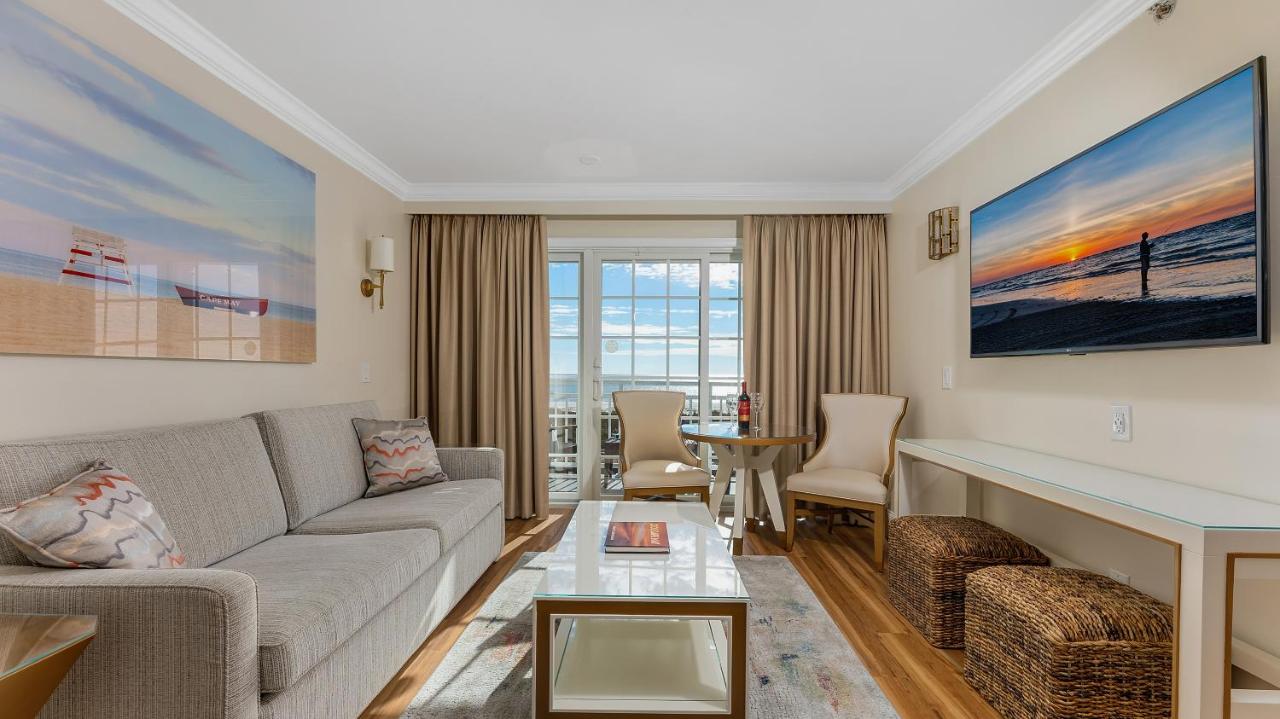 Premium King Room Ocean View at La Mer Beachfront Resort