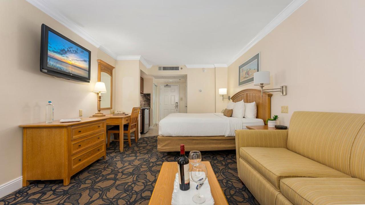 Obstructed Interior View Room - King Bed at La Mer Beachfront Resort