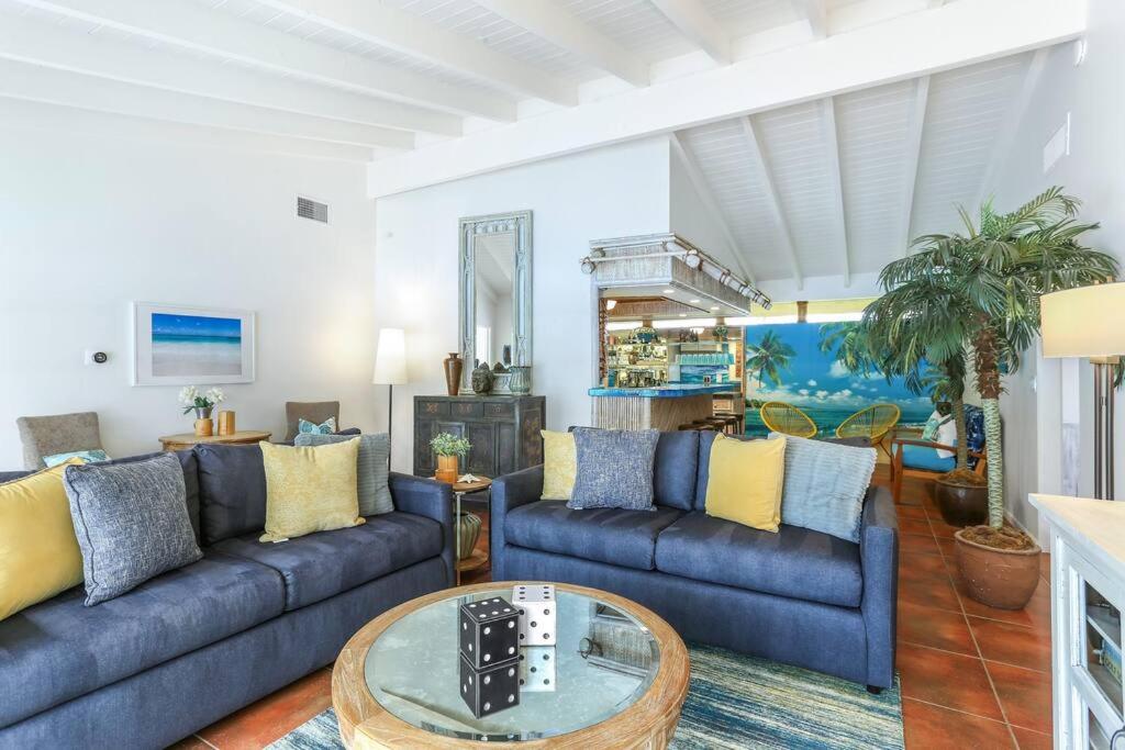 | Near Downtown Palm Springs, 6 BD 7 BTH, 80 FT Pool