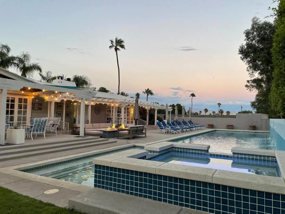 | Near Downtown Palm Springs, 6 BD 7 BTH, 80 FT Pool