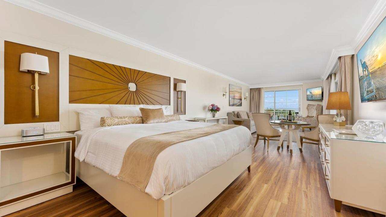 Deluxe King Room at La Mer Beachfront Resort