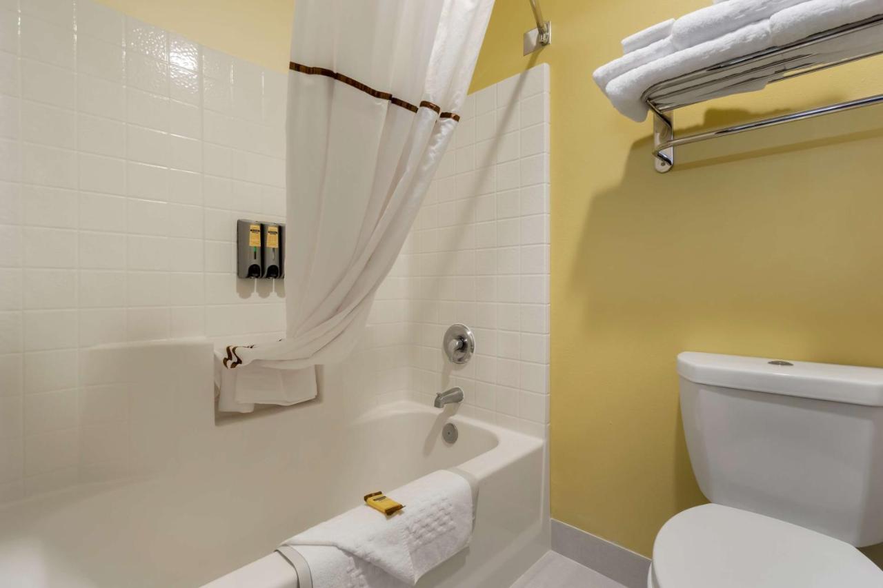 | Best Western Plus Park Place Inn & Suites