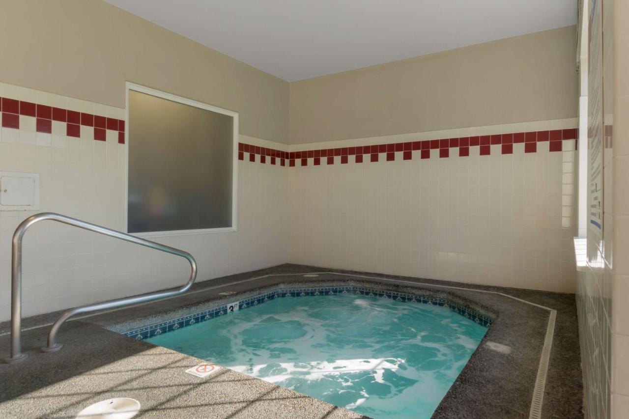 | Best Western Plus Park Place Inn & Suites