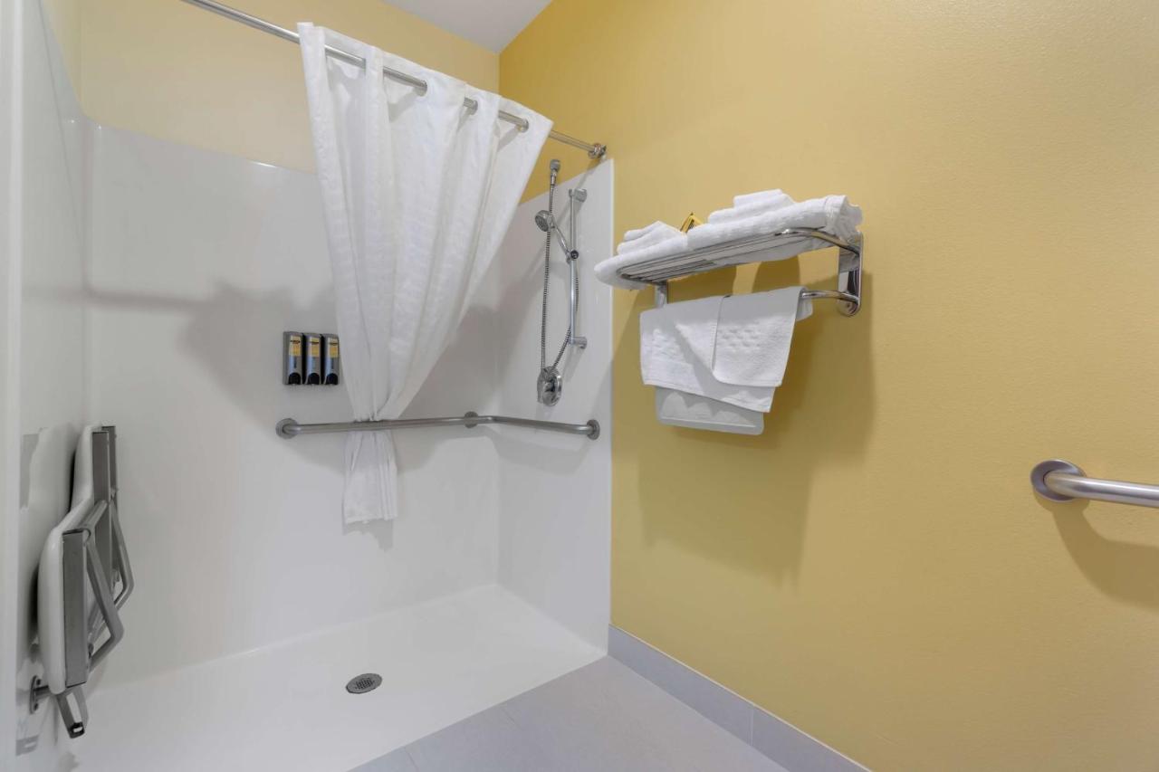 | Best Western Plus Park Place Inn & Suites