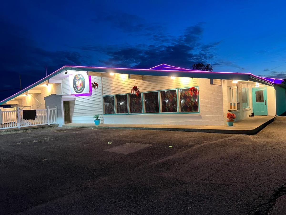  | Motel Boutique by Wolf Inn