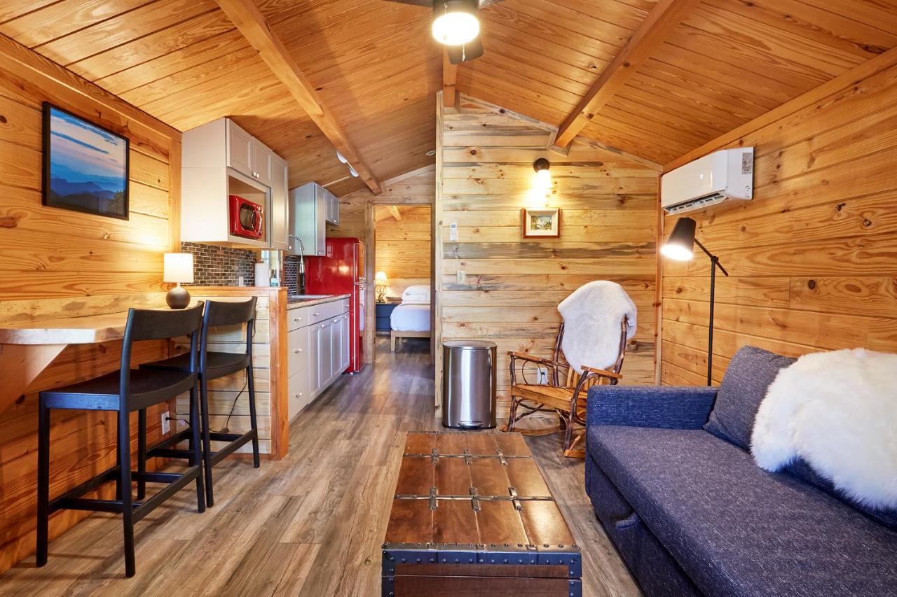 | Asheville River Cabins