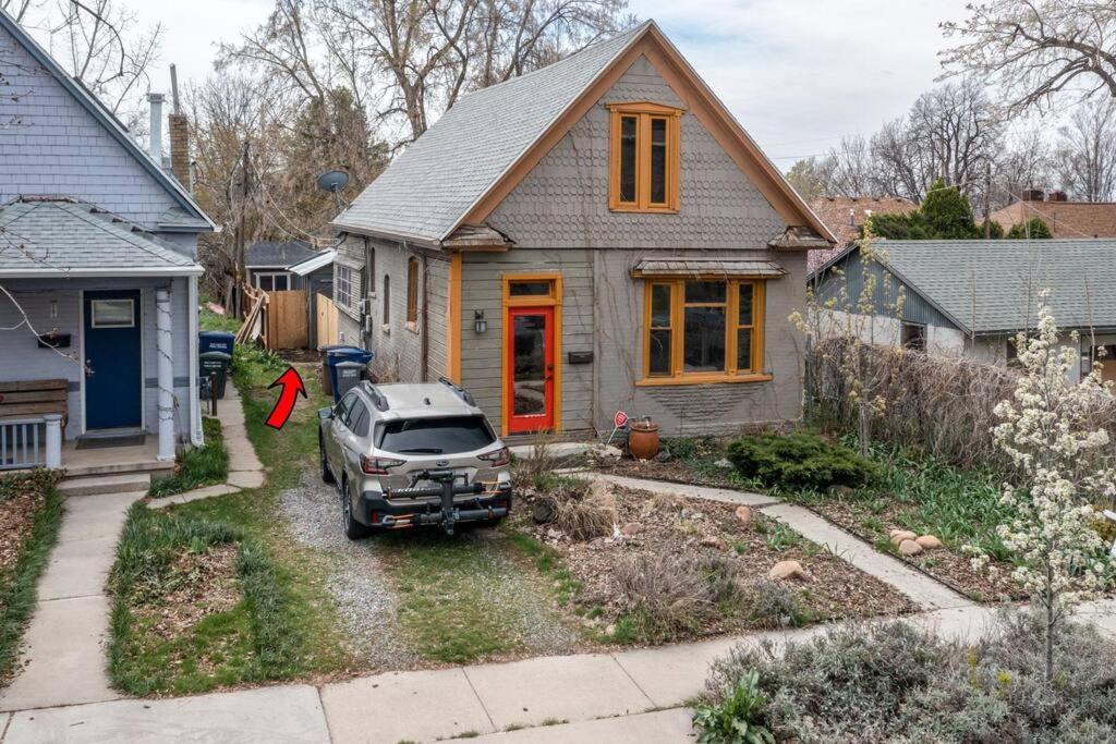 | Adorable & Pet Friendly-Close to U and Downtown!