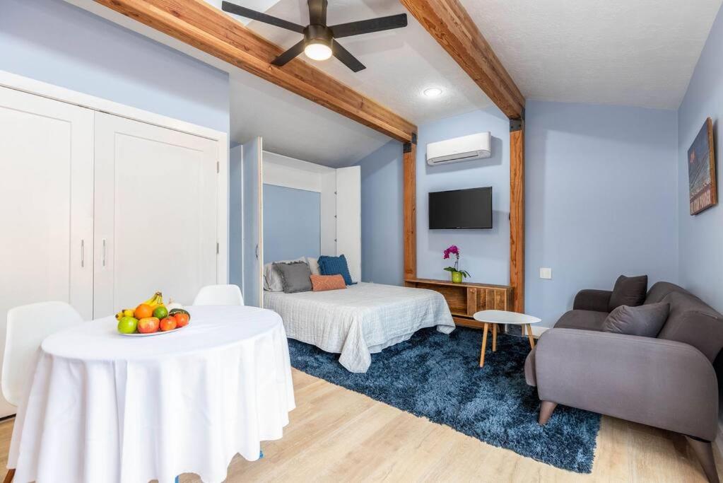 | Adorable & Pet Friendly-Close to U and Downtown!