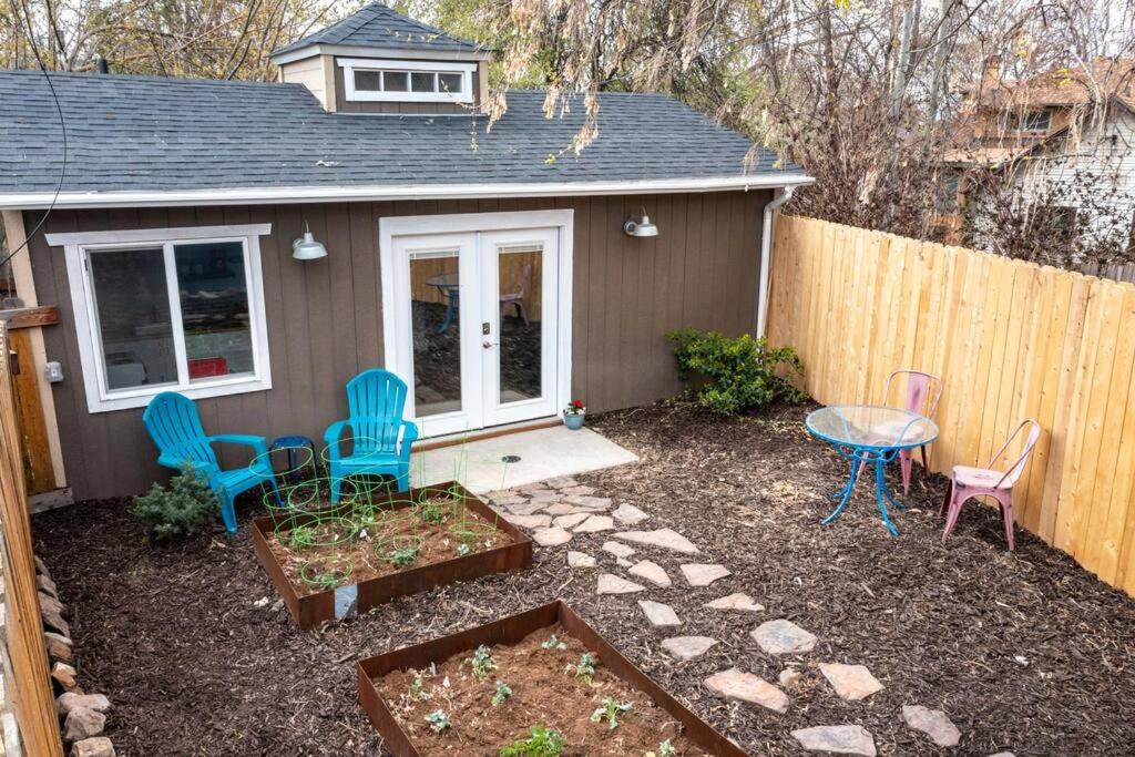 | Adorable & Pet Friendly-Close to U and Downtown!