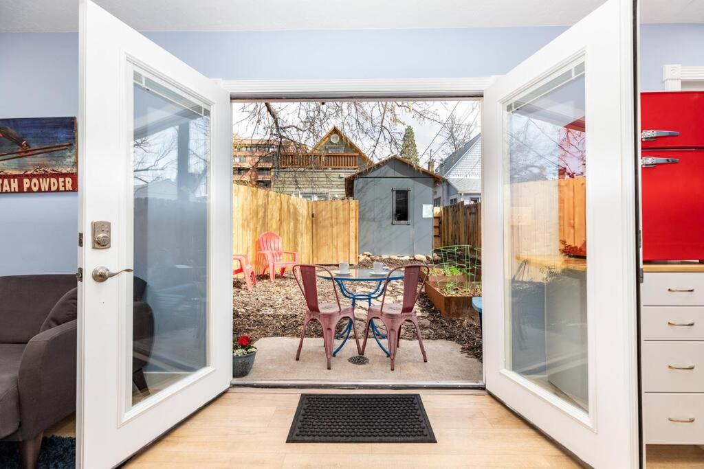 | Adorable & Pet Friendly-Close to U and Downtown!