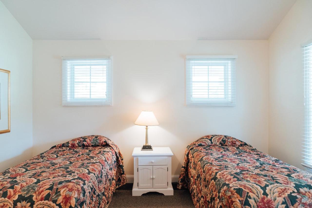 | Skaneateles Suites