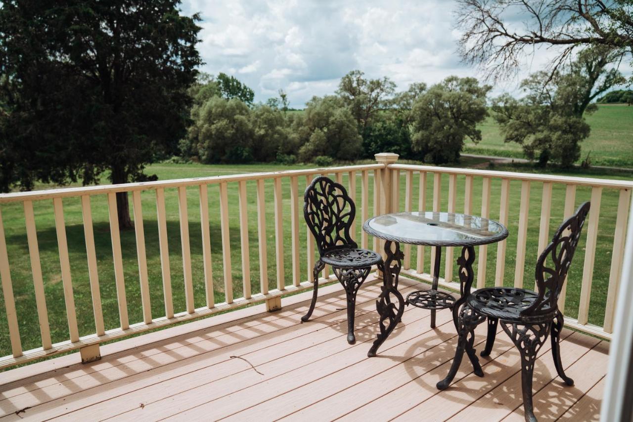 | Skaneateles Suites