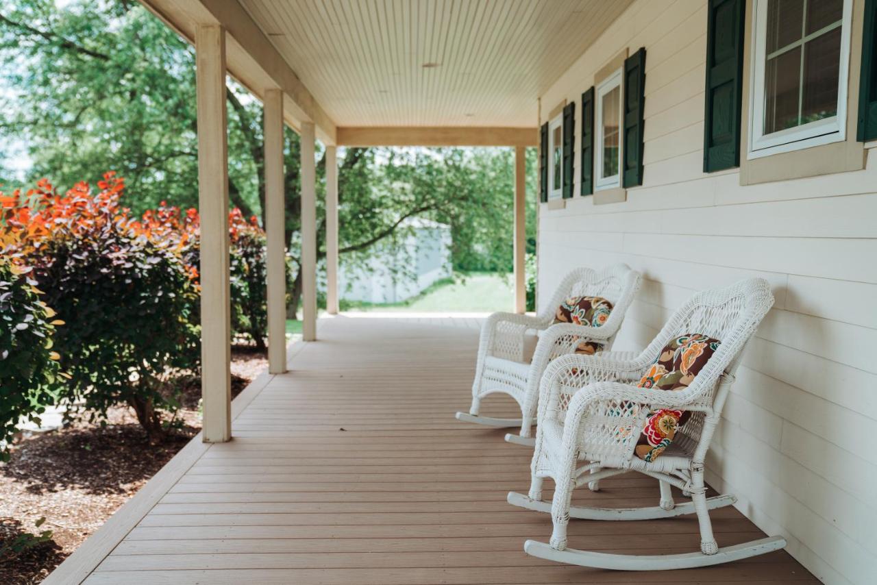 | Skaneateles Suites