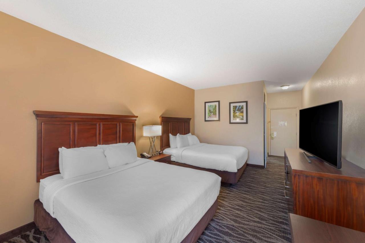 | Best Western Plus Russellville Hotel & Suites