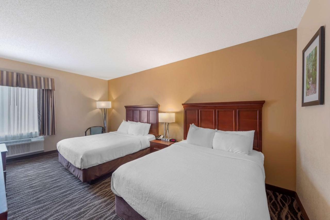 Queen Room with Two Queen Beds - Non-Smoking at Best Western Plus Russellville Hotel & Suites