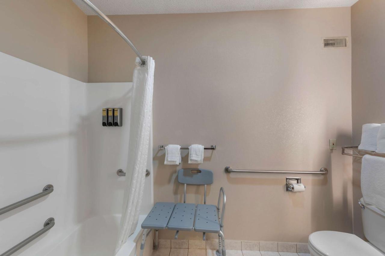 King Room with Sofa Bed - Disability Access/Non-Smoking at Best Western Plus Russellville Hotel & Suites