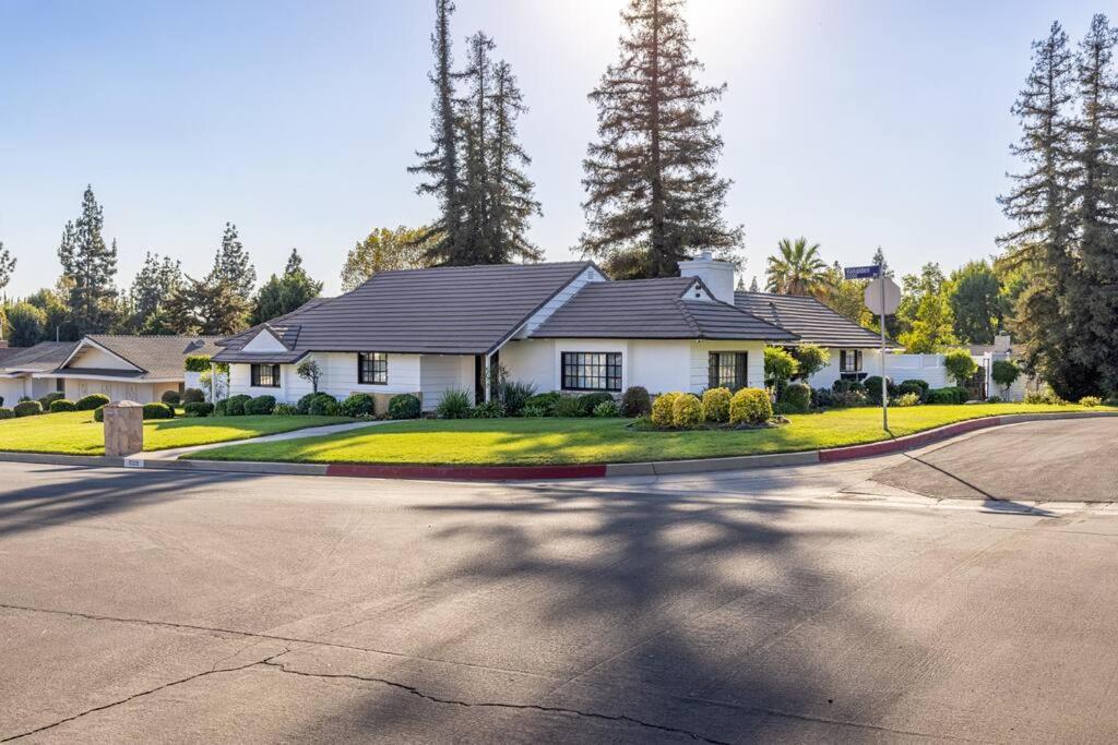  | Stunning, Newly Remodeled Bright Home