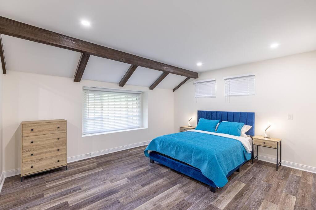  | Stunning, Newly Remodeled Bright Home