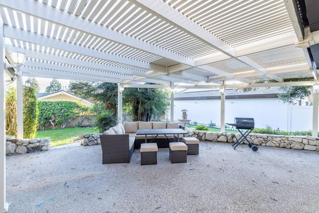  | Stunning, Newly Remodeled Bright Home