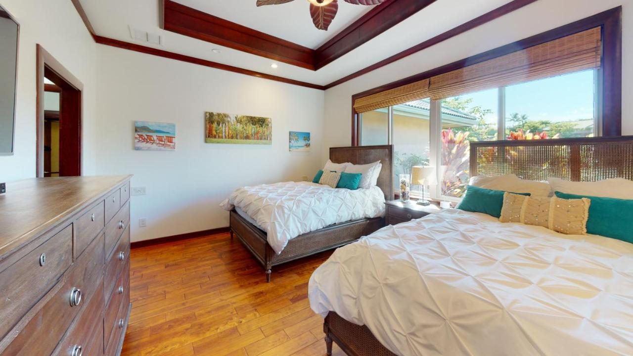 | MAUNA KEA INDULGENCE Indulgent 3BR Waiulaula Home with Stunning View