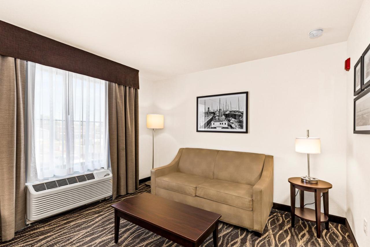 One-Bedroom Suite at Cobblestone Hotel & Suites - Superior Duluth