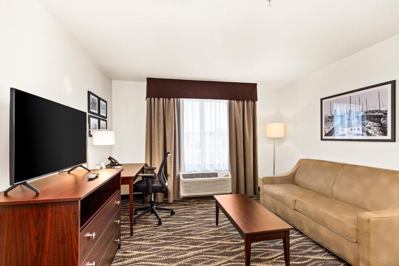 One-Bedroom Suite at Cobblestone Hotel & Suites - Superior Duluth