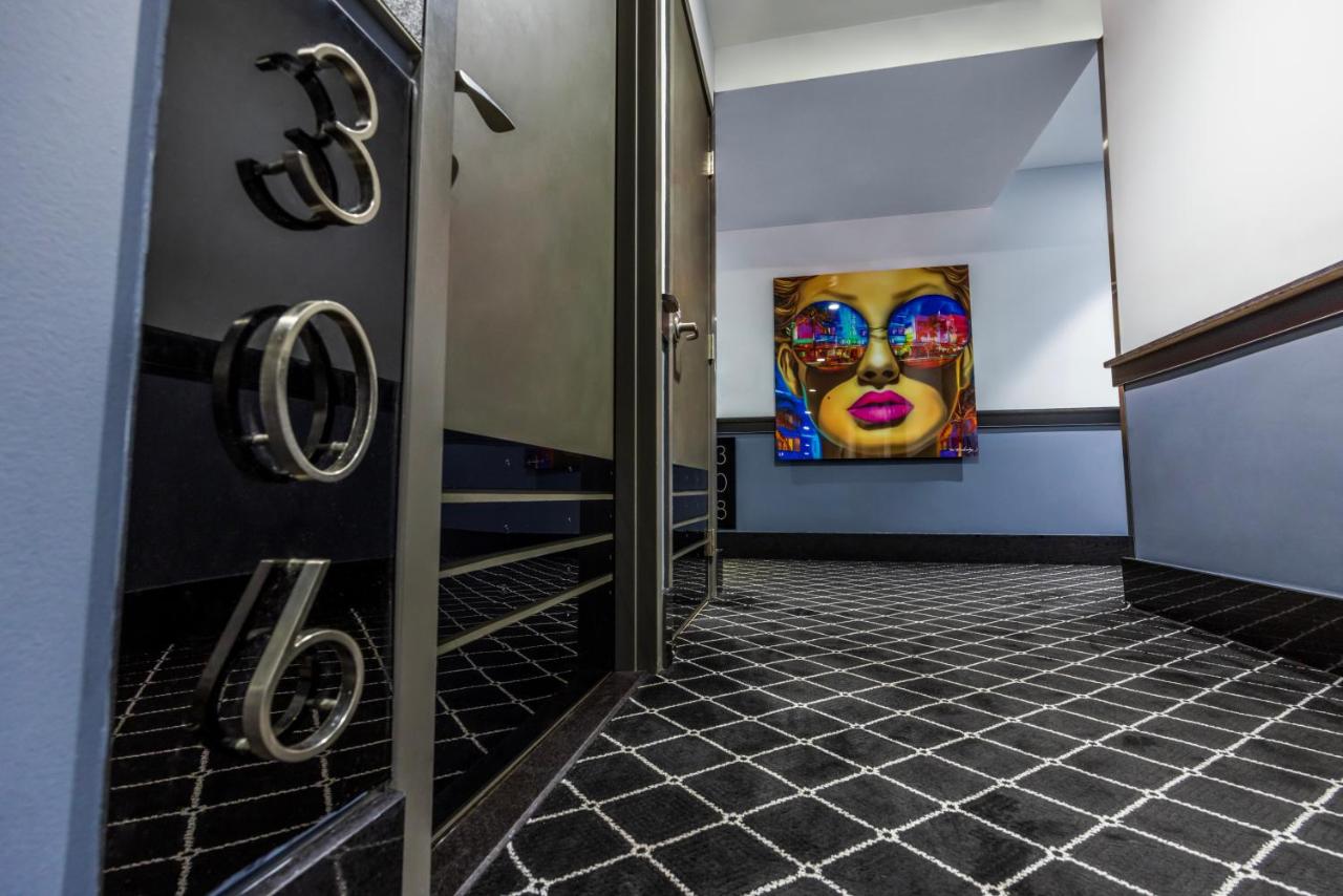 | Kent Hotel
