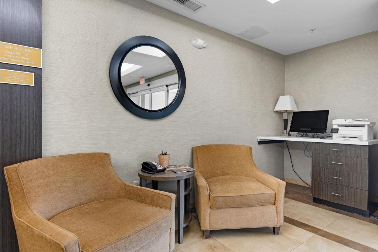 Room Selected at Check-In at Candlewood Suites Erie by IHG