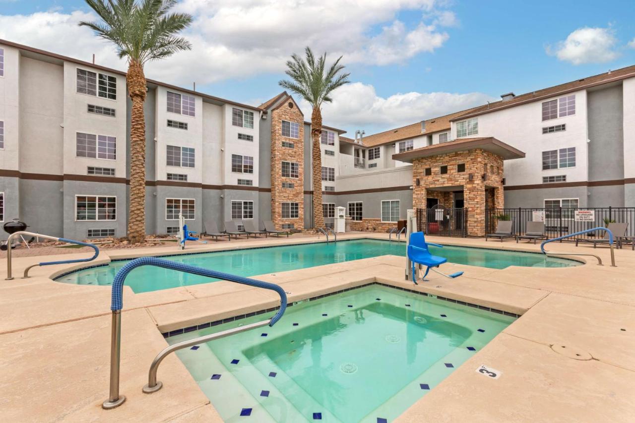  | Best Western Plus Yuma Foothills Inn & Suites