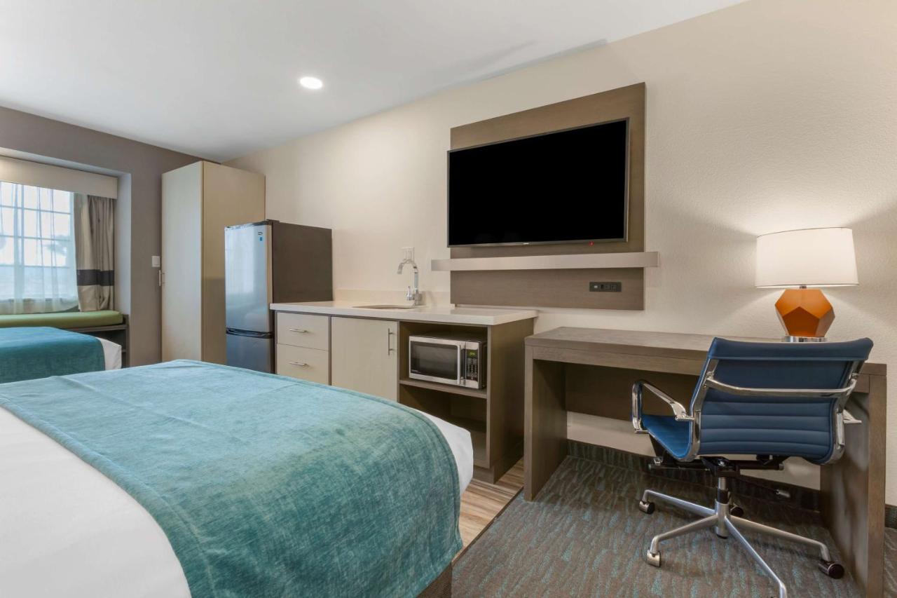 | Best Western Plus Yuma Foothills Inn & Suites