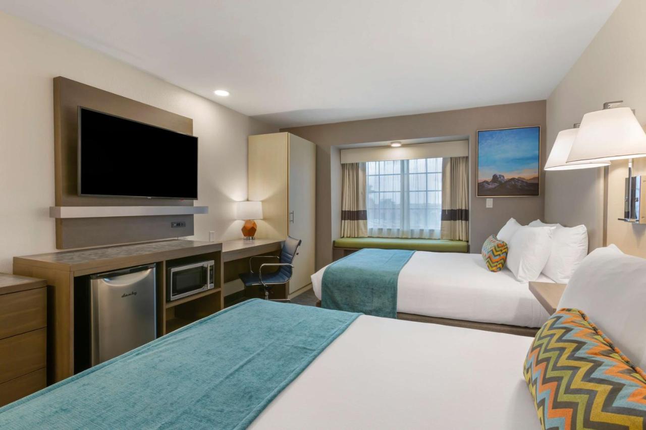  | Best Western Plus Yuma Foothills Inn & Suites