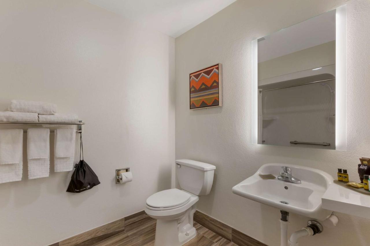  | Best Western Plus Yuma Foothills Inn & Suites