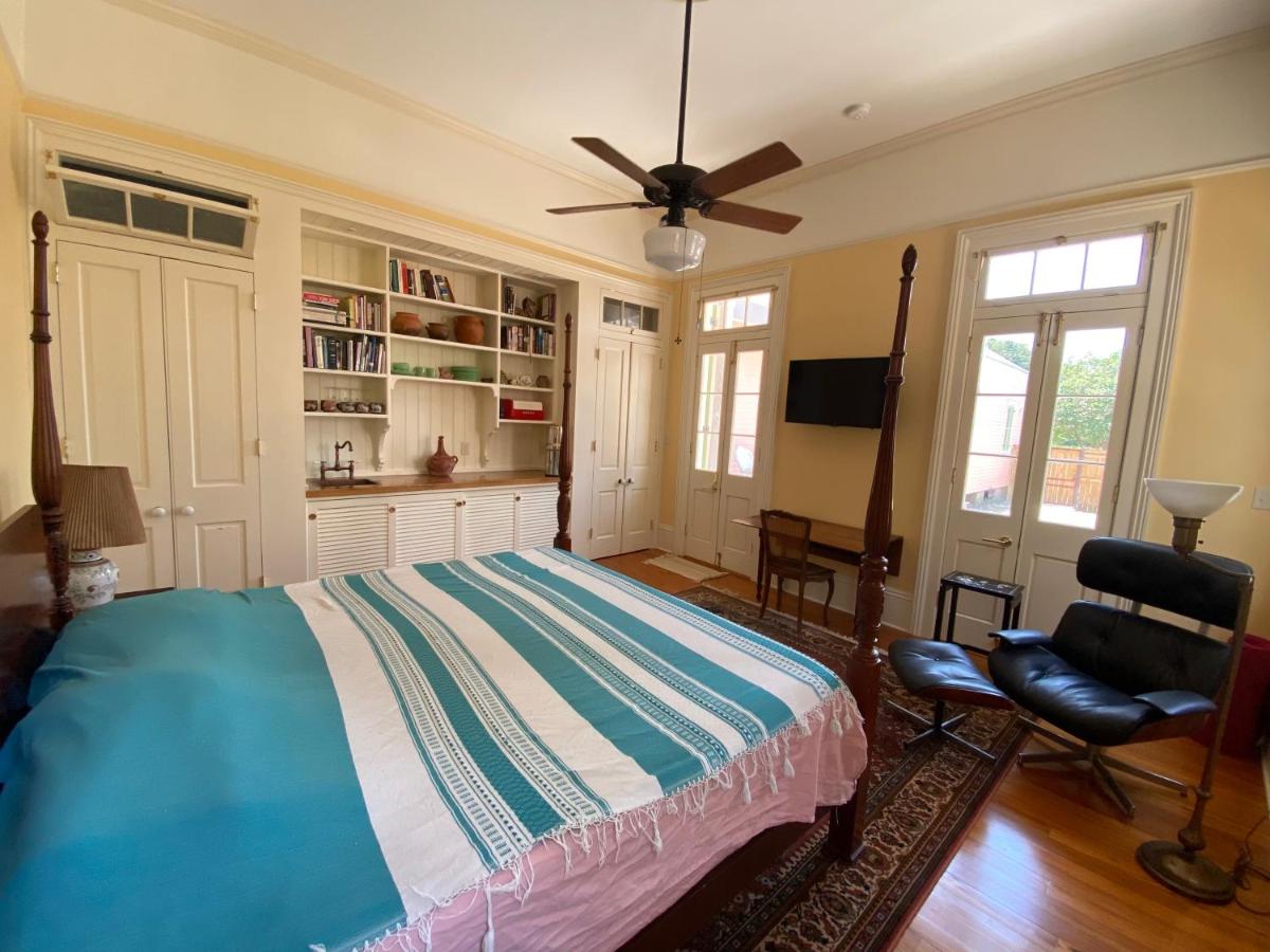 | Holy Cross Garden Suite w lap pool and jacuzzi