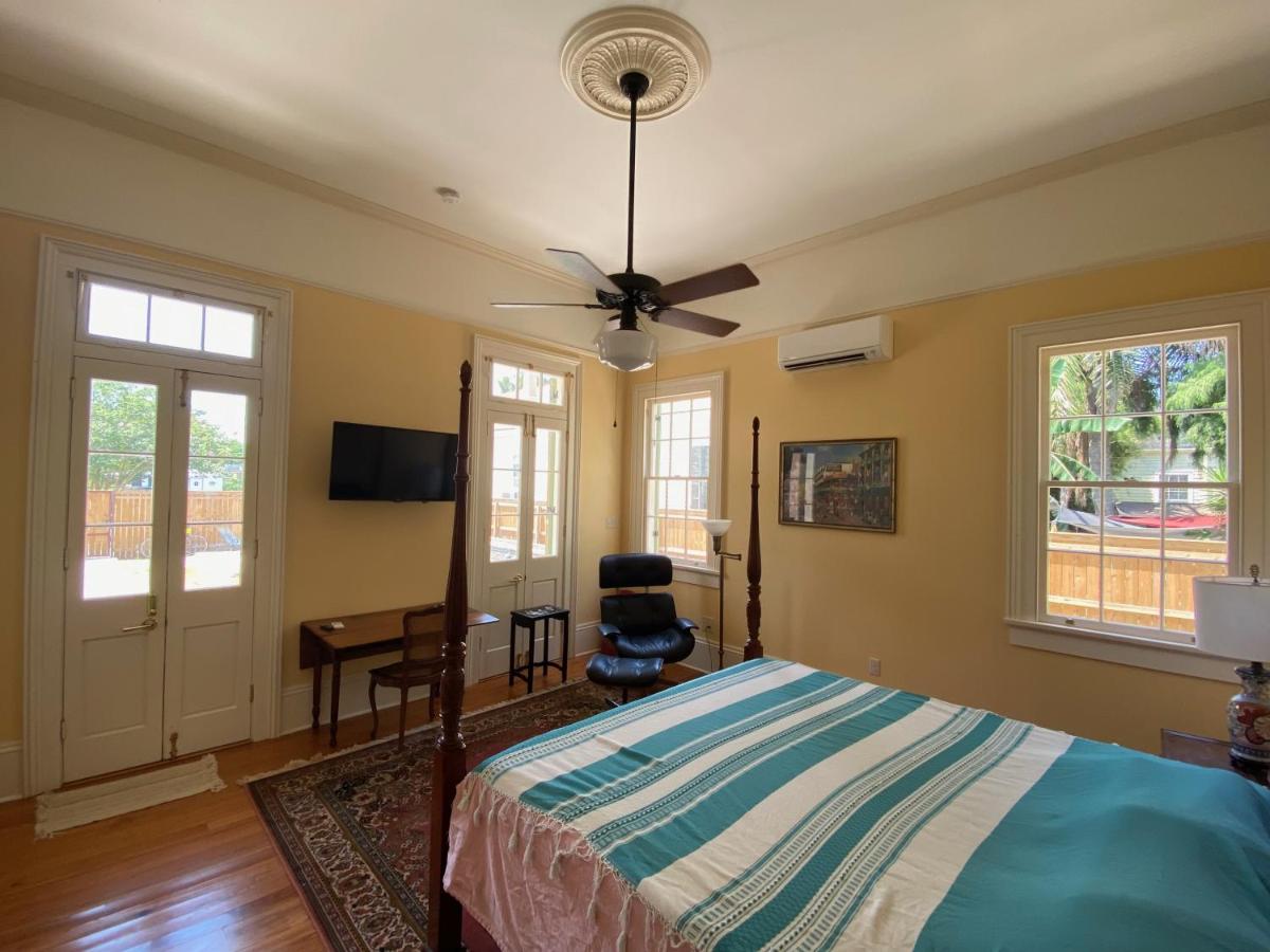 | Holy Cross Garden Suite w lap pool and jacuzzi
