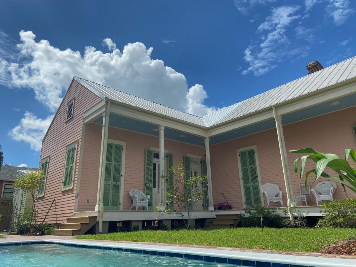 | Holy Cross Garden Suite w lap pool and jacuzzi