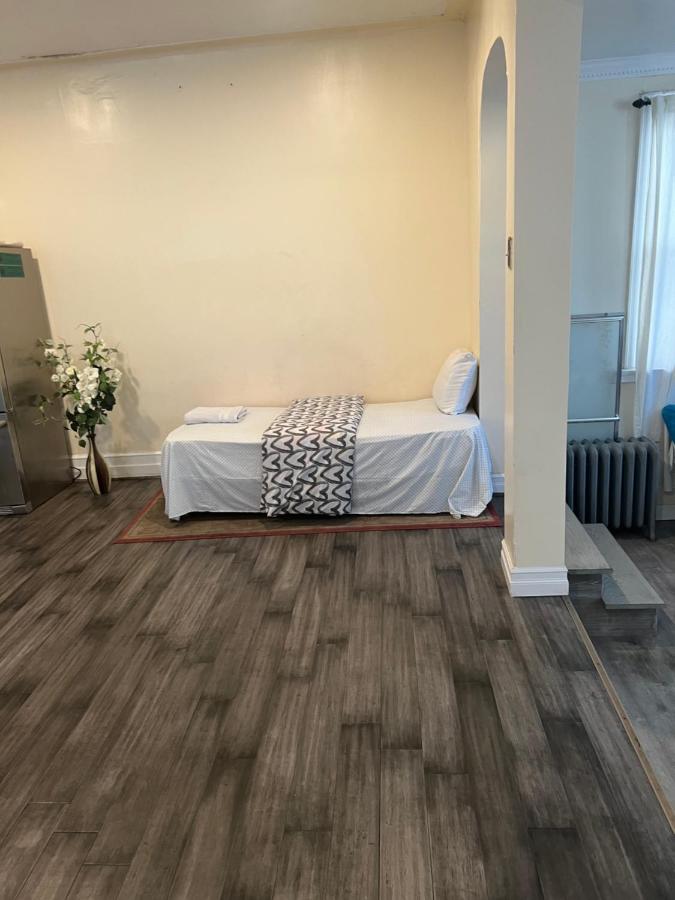  | An Amazing Room in Queens