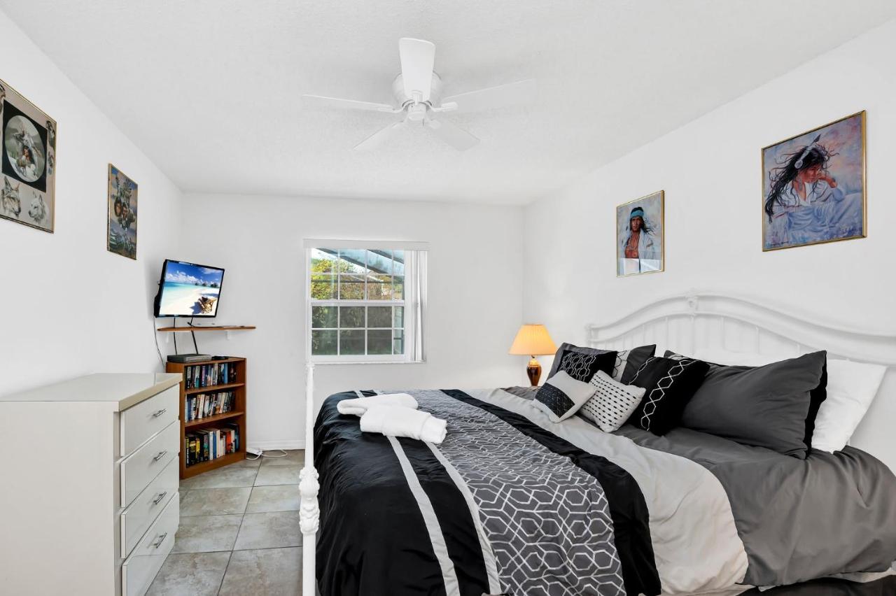 | The Dreamcatcher - 2 BR Pool home near Lake Nona
