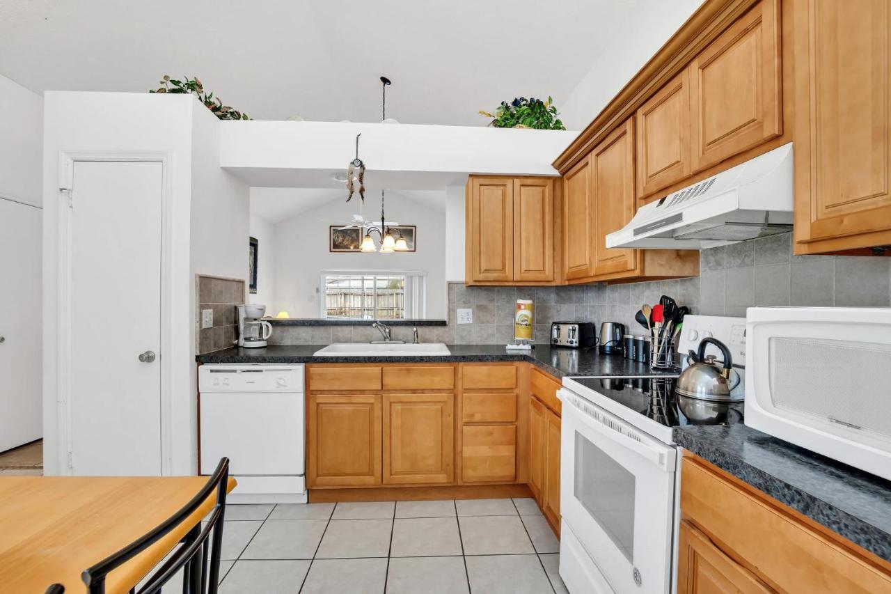 | The Dreamcatcher - 2 BR Pool home near Lake Nona