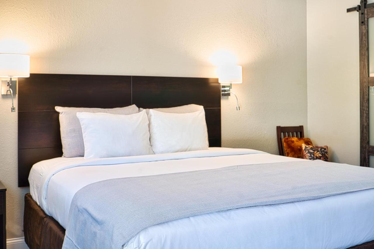 King Room - Non-Smoking at Align Inn Vermont