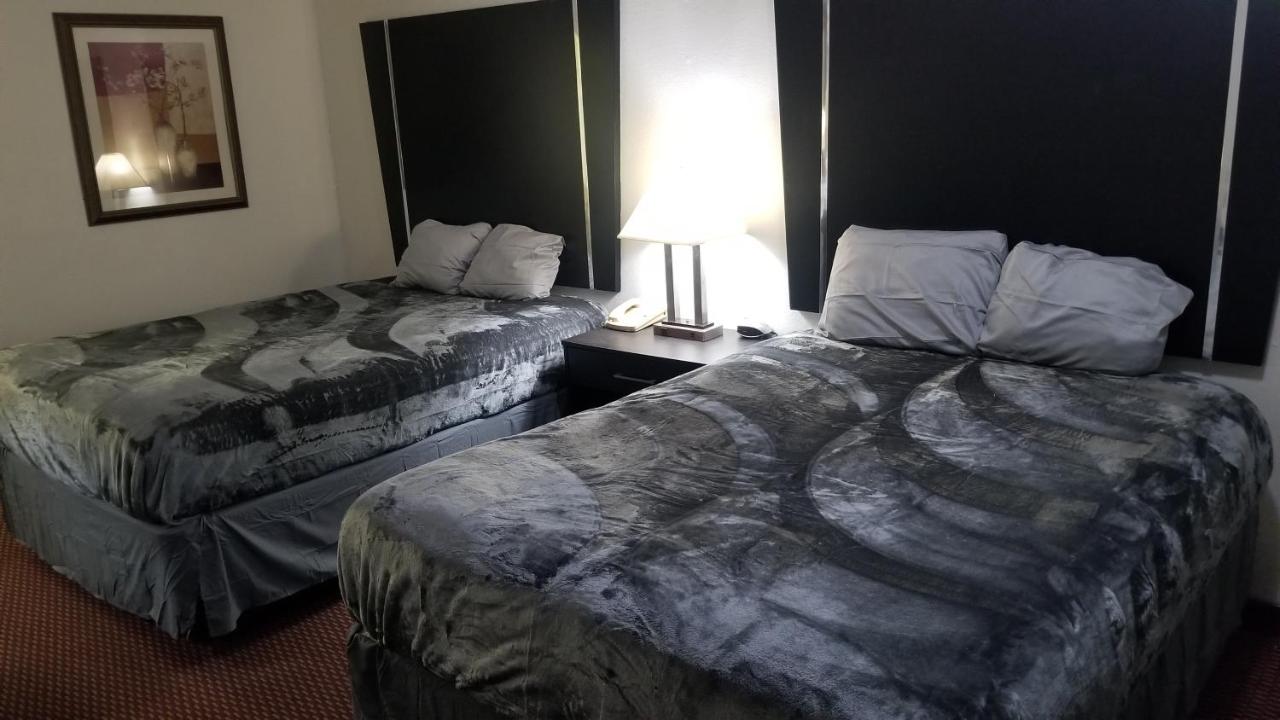 | Executive Inn Stillwater