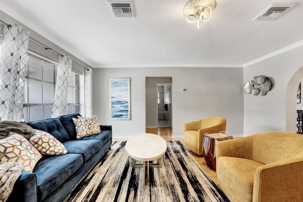  | Spacious Boyton Beach 4BR with pool near beach