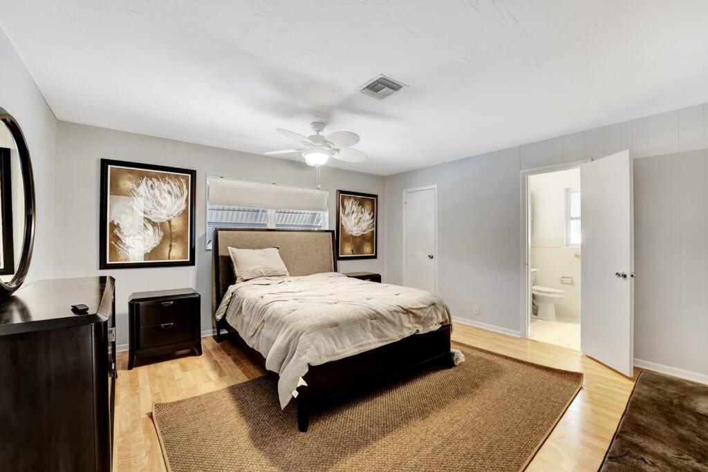  | Spacious Boyton Beach 4BR with pool near beach