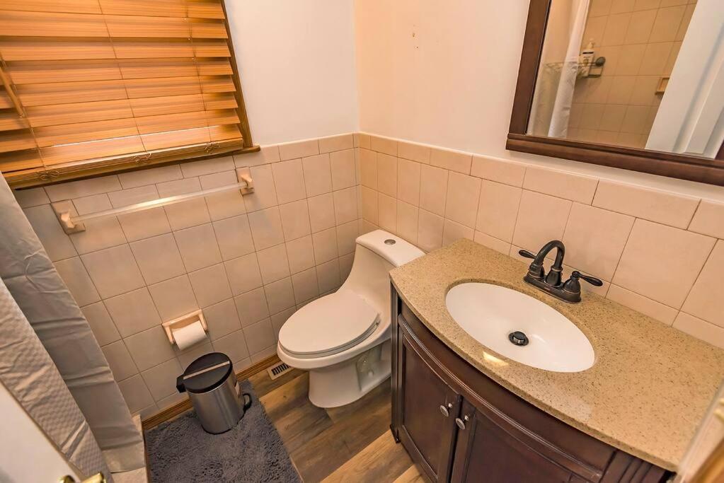 | Charming 5 Bedroom Residential Home w/Lots of fun
